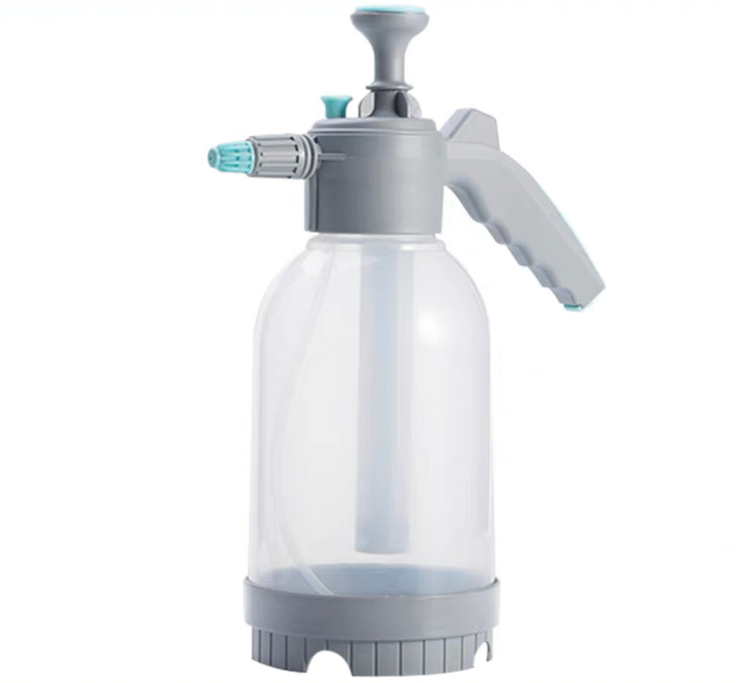 Watering Can 2L-園藝工程-節日花卉-除草-植物批發-真聖誕樹-美國聖誕樹-園林綠化-修樹工程-私人花園-園藝保養-蘭花-菊花-四季桔-芍藥-聖誕花-工程-詠昇-元朗花場-羅漢松-Christmas tree-Garden maintenance-Wingsing Garden-Yuen Long Garden